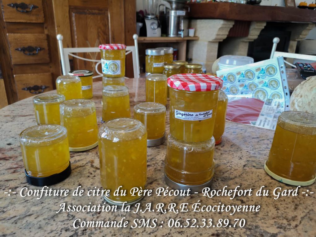 Les confitures de citre aux écorces orange et citron confits refroidissent - asso la jarre