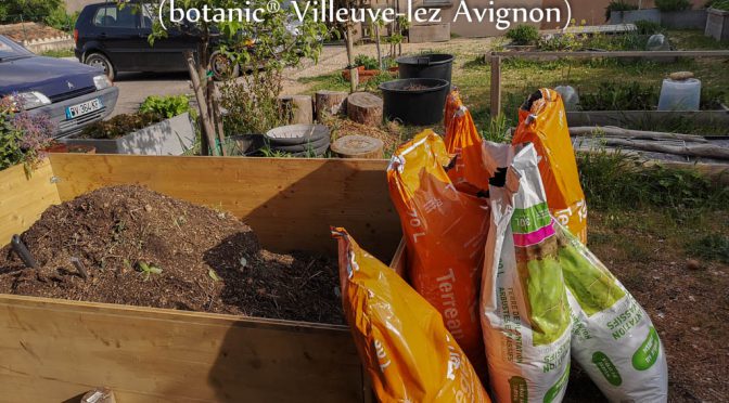 Don de terreau botanic@ - jardin urbain du Pébrier - Rochefort du Gard