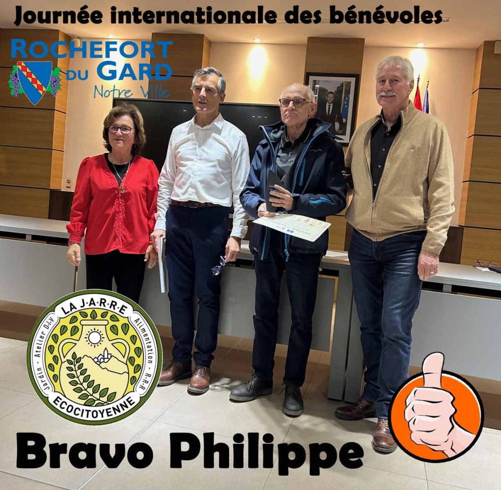 Philippe HERNANDEZ mis à l'honneur lors de la journée internationale des bénévoles à Rochefort du Gard le 05 décembre 2024